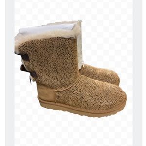 UGG BAILEY BOW MICRO CHEETAH SIZE 8 NIB